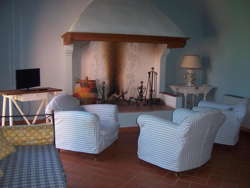Agriturismo Le Due Querce Lazzeretto Экстерьер фото